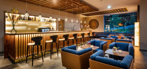 Modernes Mobiliar, klare Linien und eine gemütliche Atmosphäre im Designhotel