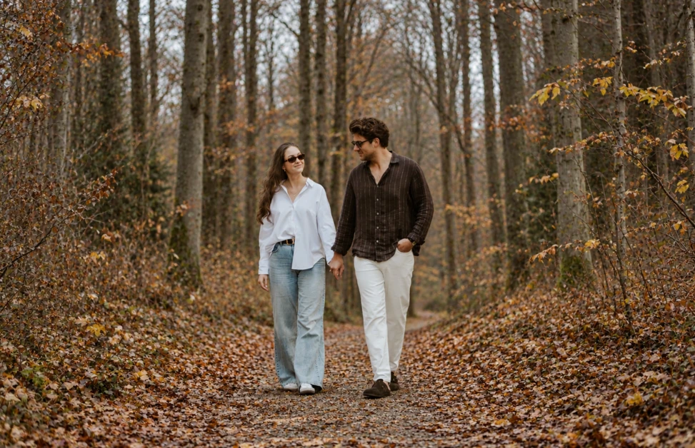Spaziergang im Herbstwald