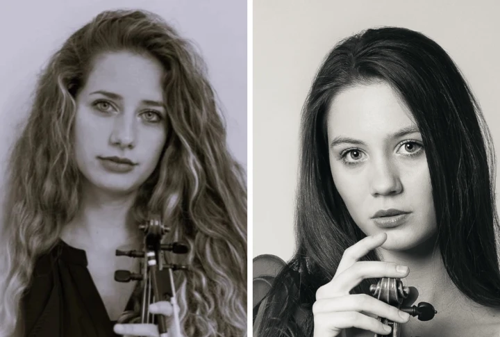 Zwei Frauen mit Geigen posieren für Porträtfotos.