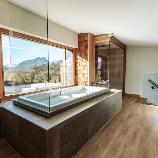 Private Spa Suite mit Whirlpool im Hotel Klosterhof in Bayern